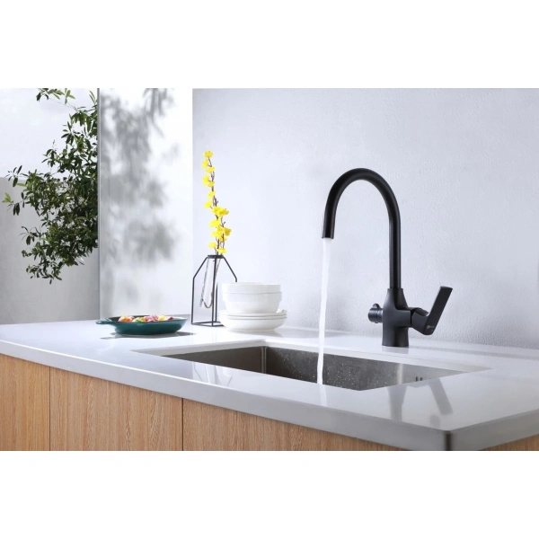 смеситель для кухни lemark ursus lm7261bl черный матовый