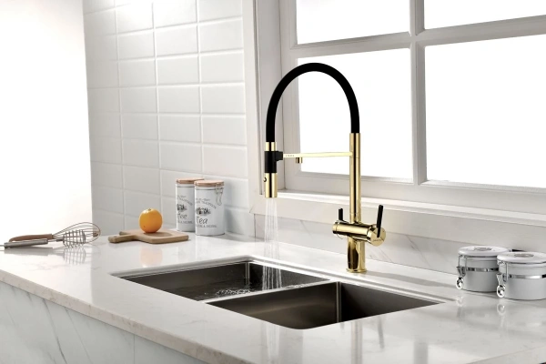 смеситель для кухни с подключением к фильтру paulmark gravity gr213888-g