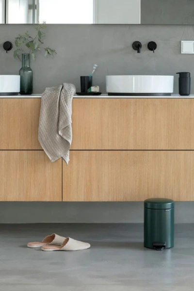 Мусорное ведро Brabantia NewIcon 304002 3 л, зеленая сосна
