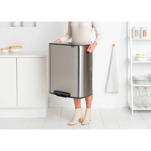 Мусорное ведро Brabantia Bo Pedal Bin 211324 60 л, стальное матовое