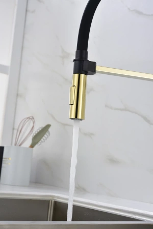 смеситель для кухни paulmark halt ha214021-g цвет золото/ черный смеситель для кухни paulmark halt ha214021-g цвет золото/ черный