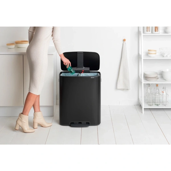 Мусорное ведро Brabantia Bo Pedal Bin 211508 30+30 л, черное
