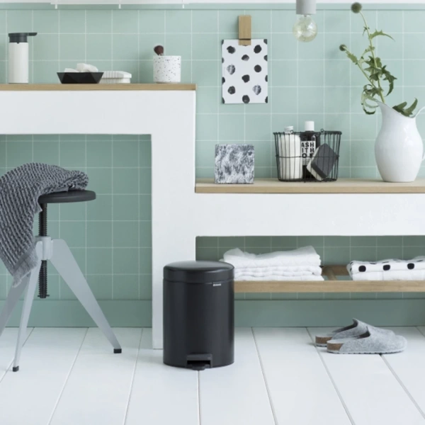 Мусорное ведро Brabantia NewIcon 112928 Мусорное ведро Brabantia NewIcon 112928