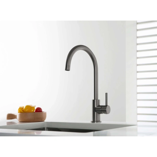 смеситель для кухни aquatek европа aq1382bgm цвет оружейная сталь